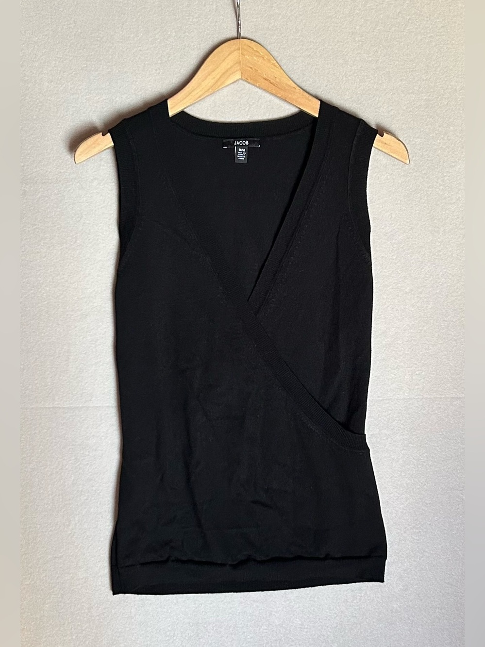 💜 Jacob Black Sleeveless Wrap-Style Knit Tank